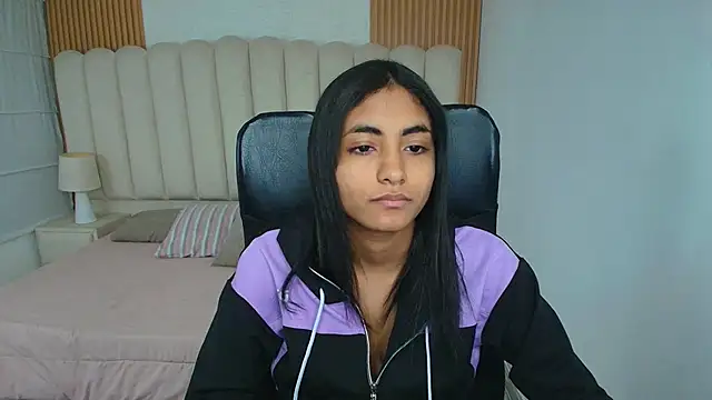 Snapshot of shaneelle chatting on February 2026 06:22:01 AM shaneelle online show from February 2026 06:22:01 AM