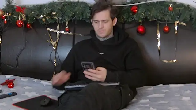 CarterCole online show from December 2024 08:02:01 AM