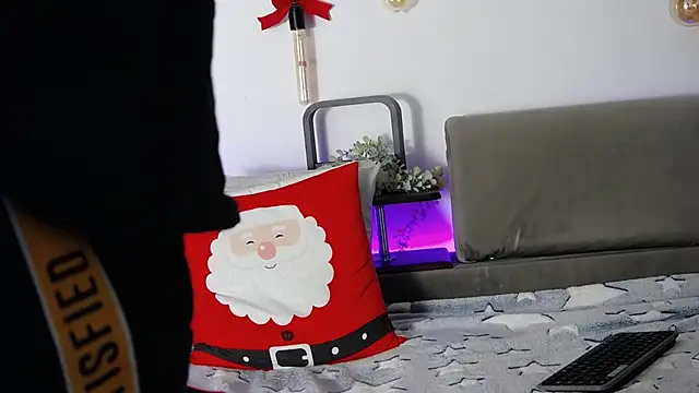 CarterCole online show from December 2024 04:19:02 PM