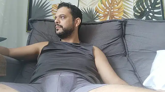 Snapshot of HornyBeachBoyBR chatting on January 2025 02:02:02 PM HornyBeachBoyBR online show from January 2025 02:02:02 PM