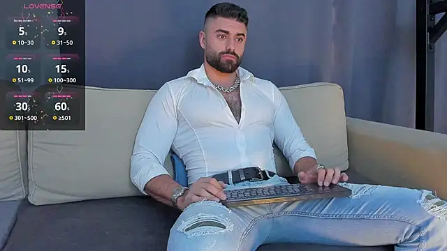 Snapshot of RawAdam chatting on December 2024 01:27:02 PM RawAdam online show from December 2024 01:27:02 PM