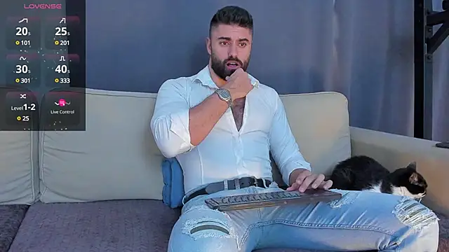 Snapshot of RawAdam chatting on December 2024 09:33:02 AM RawAdam online show from December 2024 09:33:02 AM