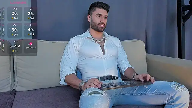 Snapshot of RawAdam chatting on January 2025 06:06:02 AM RawAdam online show from January 2025 06:06:02 AM