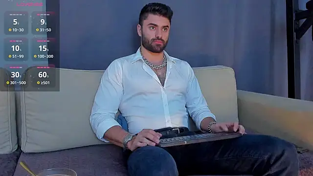 Snapshot of RawAdam chatting on January 2025 06:33:01 AM RawAdam online show from January 2025 06:33:01 AM