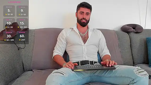 Snapshot of RawAdam chatting on March 2025 03:31:01 PM RawAdam online show from March 2025 03:31:01 PM