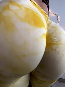 izanmiller2001 online show from January 2026 07:39:01 PM