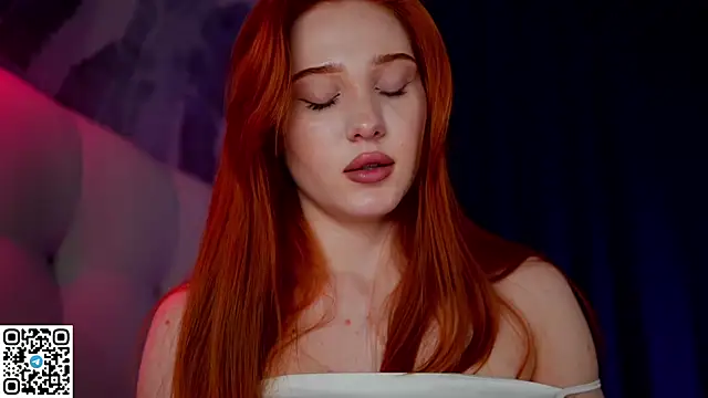 Snapshot of KleinGlif chatting on January 2025 12:04:02 PM KleinGlif online show from January 2025 12:04:02 PM