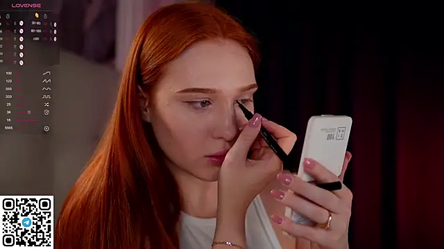 Snapshot of KleinGlif chatting on January 2025 05:05:01 AM KleinGlif online show from January 2025 05:05:01 AM