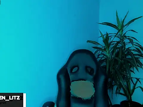 Snapshot of litz81 chatting on April 2026 03:24:01 PM litz81 online show from April 2026 03:24:01 PM