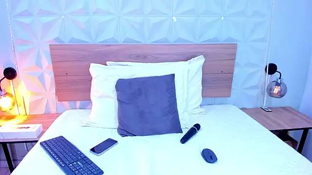 Snapshot of Stacey_white_ chatting on November 2025 08:22:02 PM Stacey white online show from November 2025 08:22:02 PM