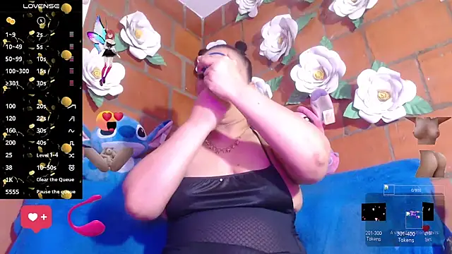 Snapshot of IngritBitch chatting on October 2025 07:09:02 AM IngritBitch online show from October 2025 07:09:02 AM