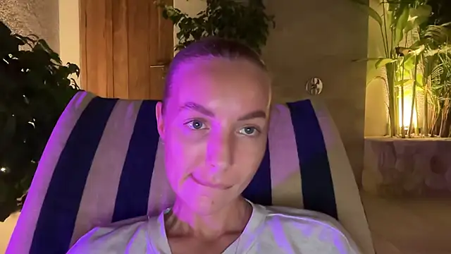 aestetick online show from November 2025 12:48:02 PM