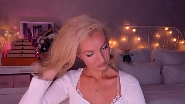 aestetick online show from December 2025 09:26:02 AM