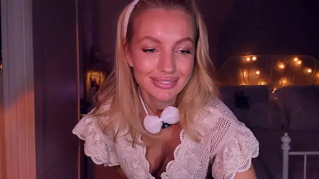 aestetick online show from April 2026 01:56:01 PM
