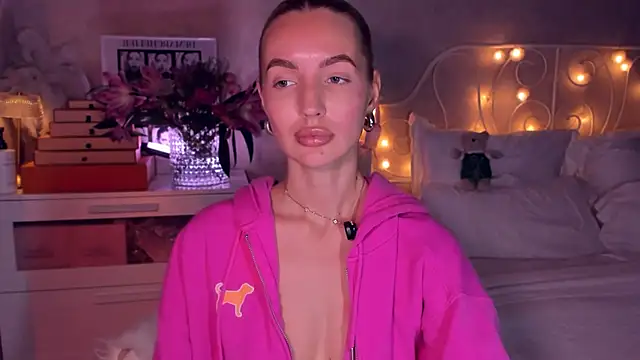 aestetick online show from April 2026 01:55:02 PM