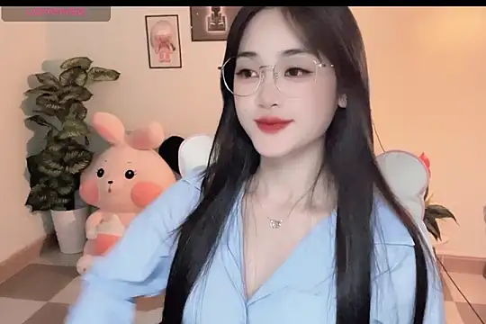 Snapshot of _Aimy_ chatting on November 2025 03:54:01 PM Aimy online show from November 2025 03:54:01 PM