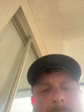 Snapshot of rocket8669 chatting on April 2026 10:29:02 PM rocket8669 online show from April 2026 10:29:02 PM