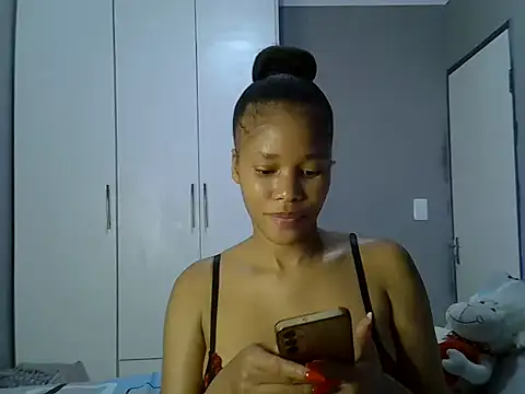 Snapshot of Sexylisa670 chatting on April 2026 07:50:02 PM Sexylisa670 online show from April 2026 07:50:02 PM