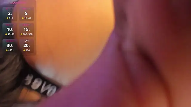 xelenagomez33 online show from October 2025 06:39:02 PM