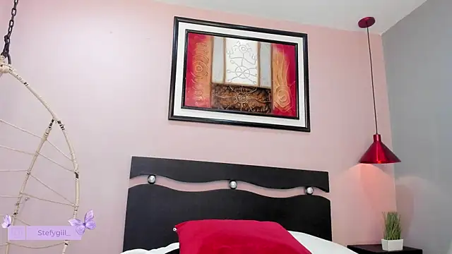 StefyGil  online show from February 2025 06:37:01 PM