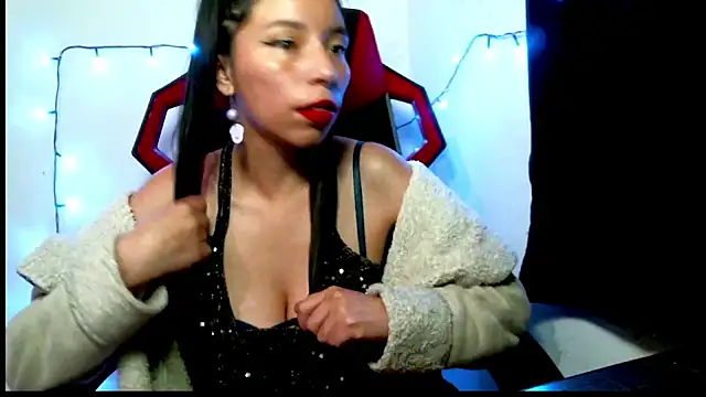 catalina colombia online show from March 2025 11:16:02 PM