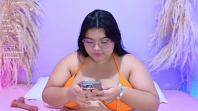 Snapshot of april_lopez6 chatting on March 2025 07:21:02 AM april lopez6 online show from March 2025 07:21:02 AM