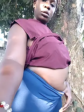 Snapshot of Broan_me chatting on February 2026 05:14:01 AM Broan me online show from February 2026 05:14:01 AM