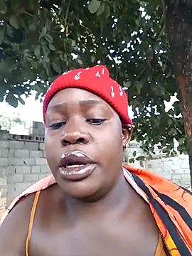 Snapshot of Broan_me chatting on February 2026 05:37:01 AM Broan me online show from February 2026 05:37:01 AM