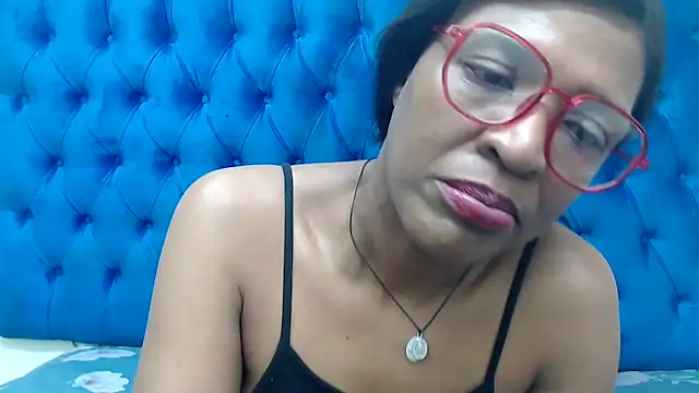 Snapshot of SpicyQueenxxxx chatting on March 2026 04:07:02 AM SpicyQueenxxxx online show from March 2026 04:07:02 AM