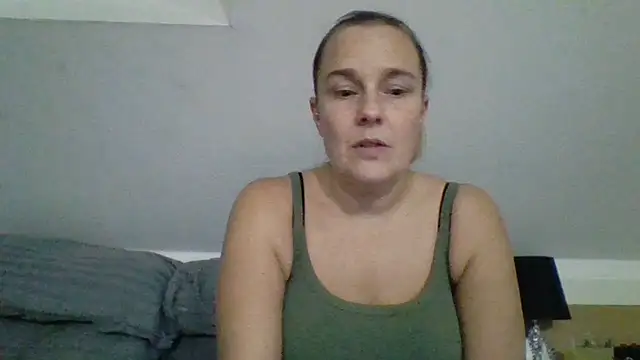 Snapshot of scrummymummy2 chatting on January 2026 09:07:02 PM scrummymummy2 online show from January 2026 09:07:02 PM