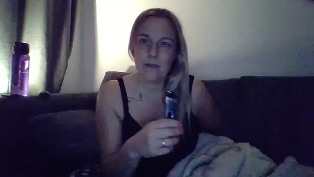 Snapshot of scrummymummy2 chatting on March 2026 09:25:01 PM scrummymummy2 online show from March 2026 09:25:01 PM