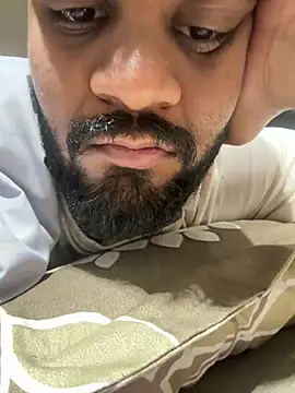 Snapshot of shrreyyyy chatting on January 2026 03:55:02 AM shrreyyyy online show from January 2026 03:55:02 AM