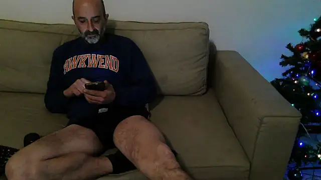 newsimo74 online show from December 2024 06:52:01 PM