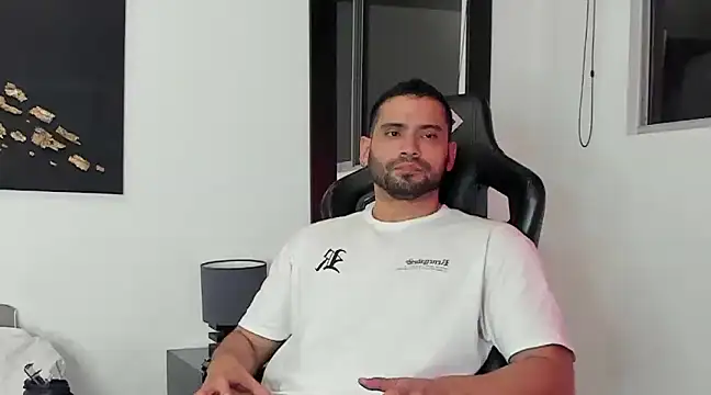 Snapshot of Dereck_vega chatting on December 2024 12:29:01 AM Dereck vega online show from December 2024 12:29:01 AM