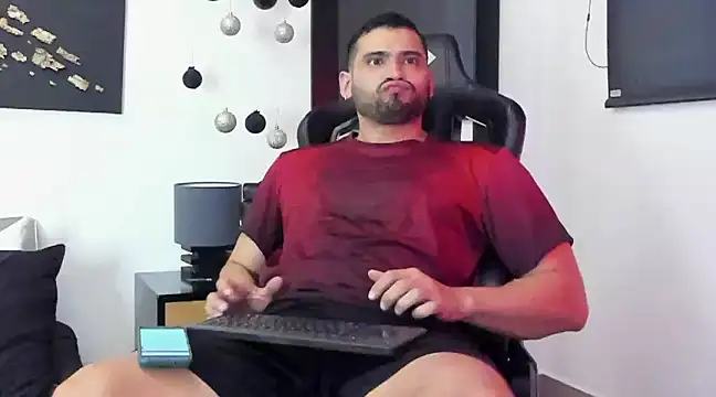 Snapshot of Dereck_vega chatting on December 2024 09:00:02 PM Dereck vega online show from December 2024 09:00:02 PM