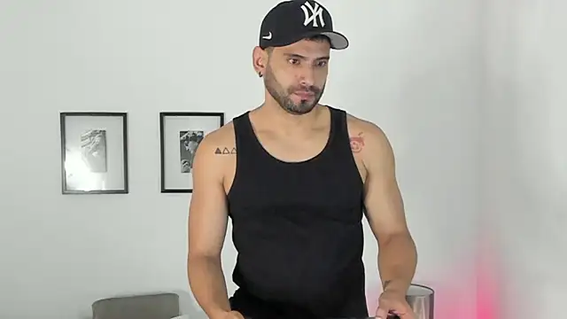 Snapshot of Dereck_vega chatting on November 2025 09:17:02 PM Dereck vega online show from November 2025 09:17:02 PM