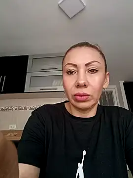 coral smitth online show from February 2025 03:56:02 PM