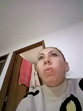 coral smitth online show from October 2025 07:36:01 PM