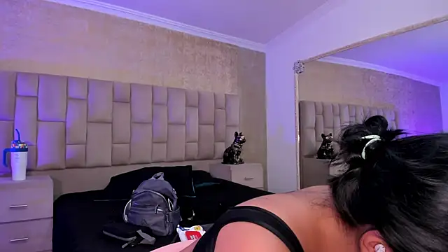 Snapshot of EmmaTorres_ chatting on February 2025 08:28:01 PM EmmaTorres online show from February 2025 08:28:01 PM