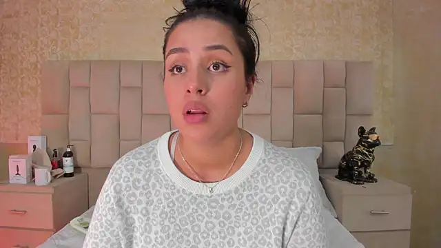 Snapshot of EmmaTorres_ chatting on March 2025 12:15:02 AM EmmaTorres online show from March 2025 12:15:02 AM