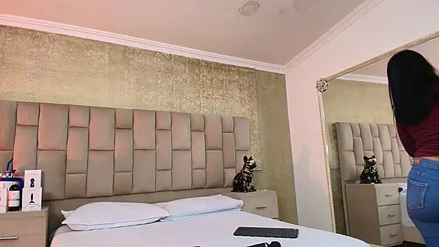 Snapshot of EmmaTorres_ chatting on March 2025 08:19:01 PM EmmaTorres online show from March 2025 08:19:01 PM