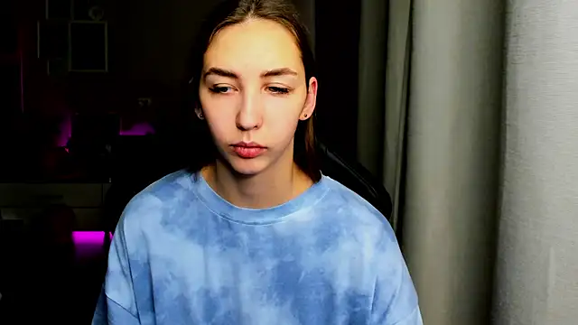 Sm0ly online show from October 2025 02:01:02 AM