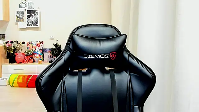 Sm0ly online show from October 2025 12:47:01 AM