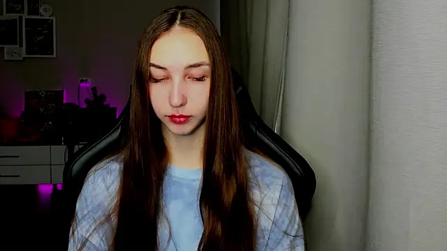 Sm0ly online show from May 2026 03:26:01 AM