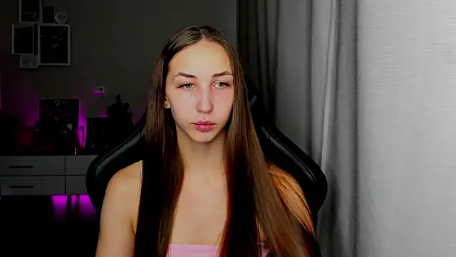 Snapshot of Sm0ly chatting on July 2026 12:35:01 AM Sm0ly online show from July 2026 12:35:01 AM