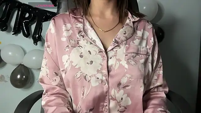 Snapshot of Dazzling__ira chatting on January 2025 12:15:01 AM Dazzling ira online show from January 2025 12:15:01 AM