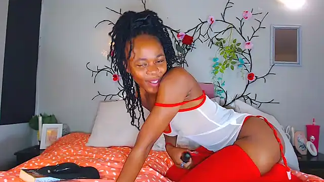 Snapshot of FRUITOFEDEN01 chatting on March 2025 09:07:02 AM FRUITOFEDEN01 online show from March 2025 09:07:02 AM