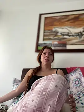 Cloew Marz online show from January 2025 04:41:01 PM