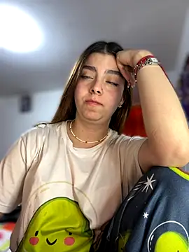 Cloew Marz online show from September 2025 09:25:01 PM