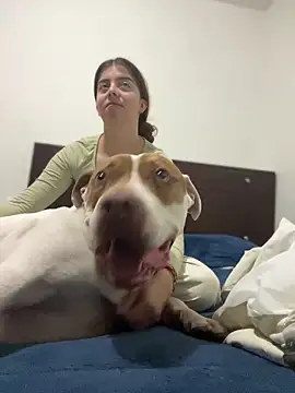 Cloew Marz online show from November 2025 07:01:02 PM